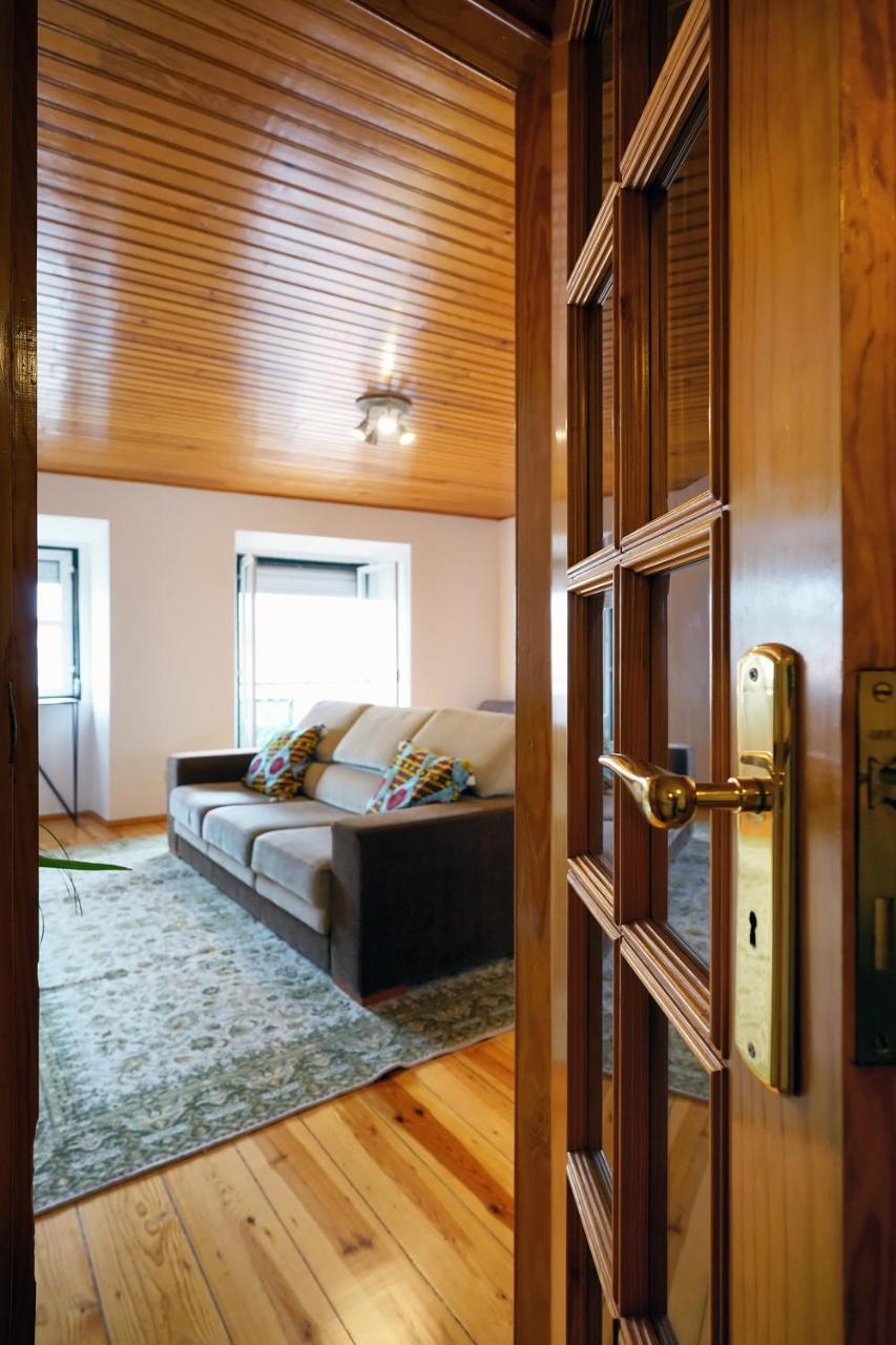 Ferienwohnung Apolonia Train Spot Lissabon Exterior foto